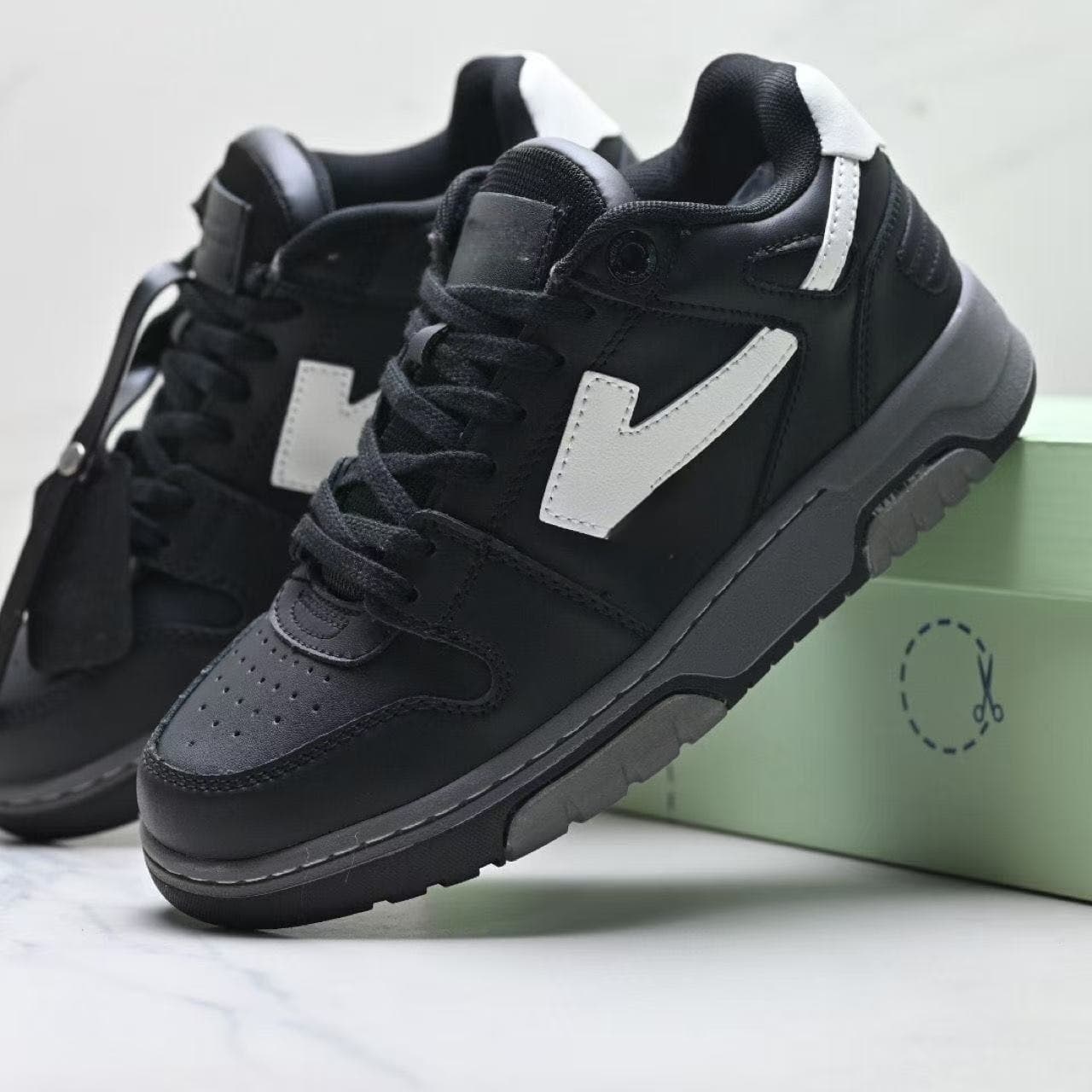 OFF WHITE OUT OF OFFICE